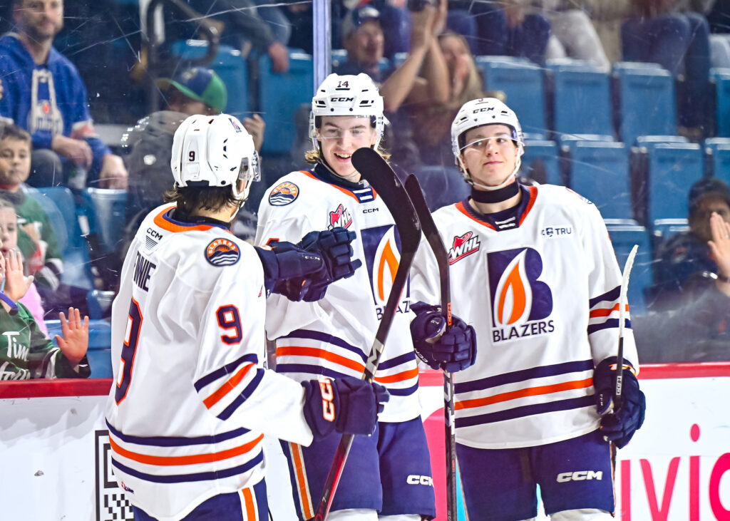 BLAZERS WIN 6-4 ON HOME ICE