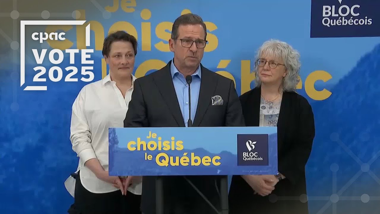Yves-François Blanchet s'entretient avec des journalistes, à La Pocatière, au Québec – 31 mars 2025