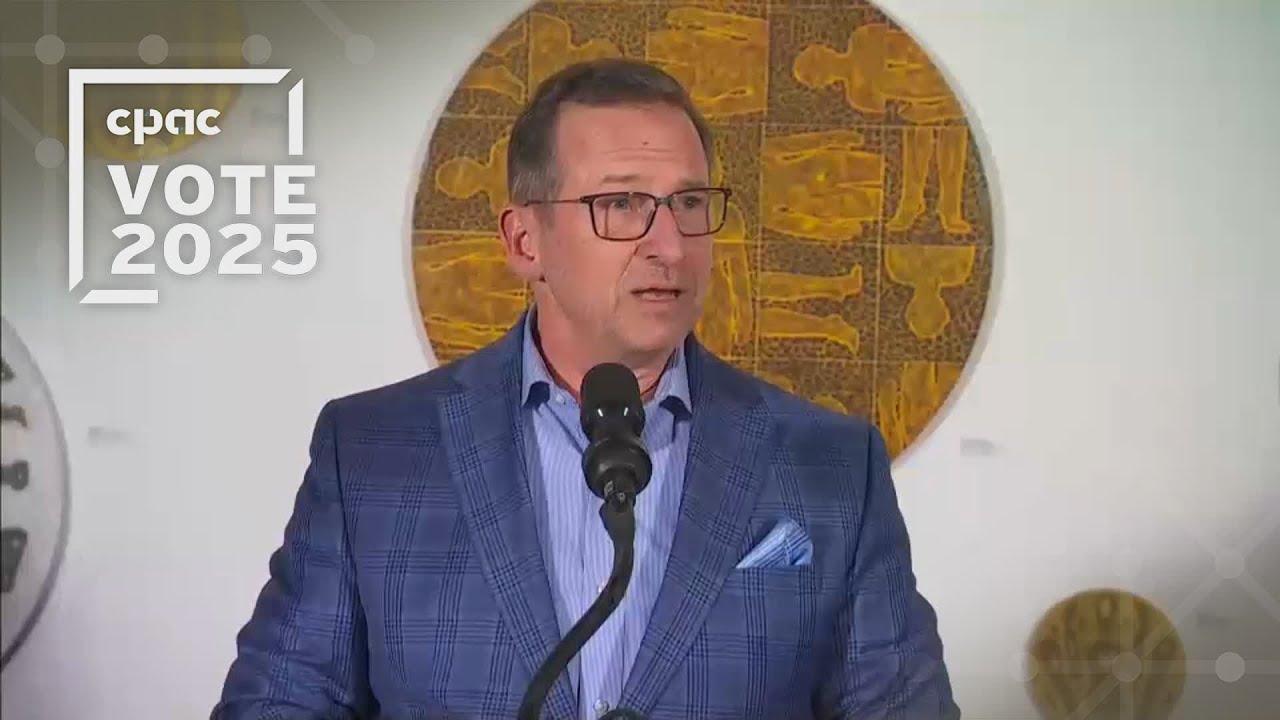 Yves-François Blanchet s'entretient avec des journalistes, à Mont-Saint-Hilaire – 9 avril 2025