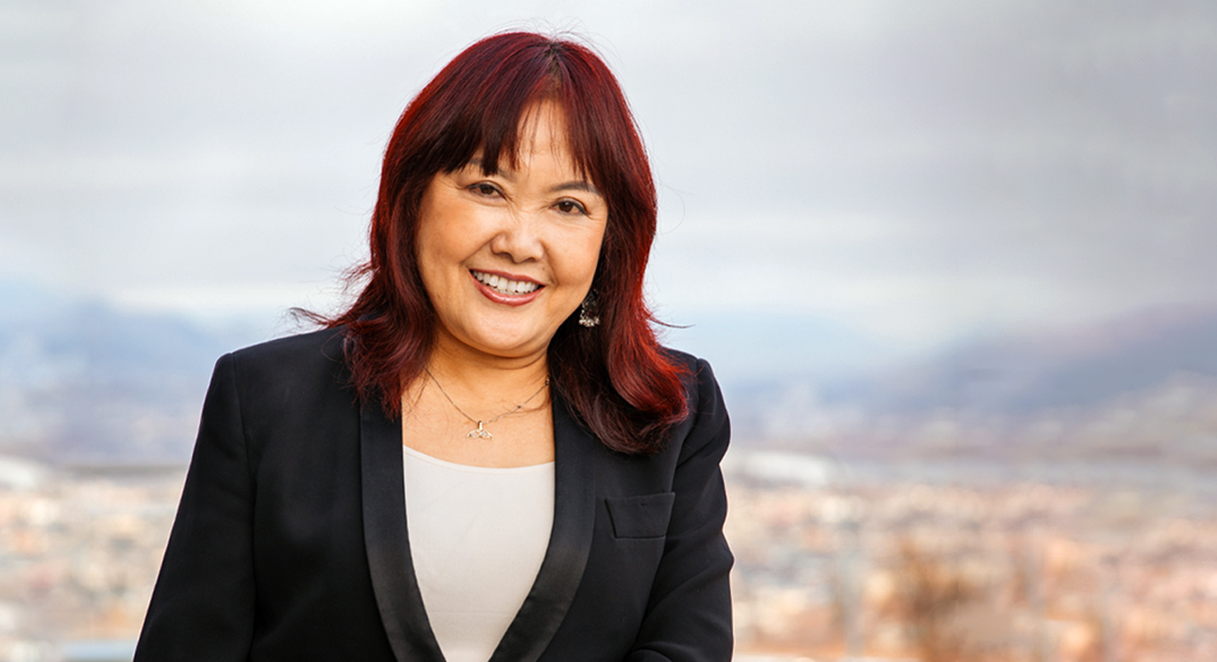 Baihua Chadwick honoured with lifetime achievement award in international education
