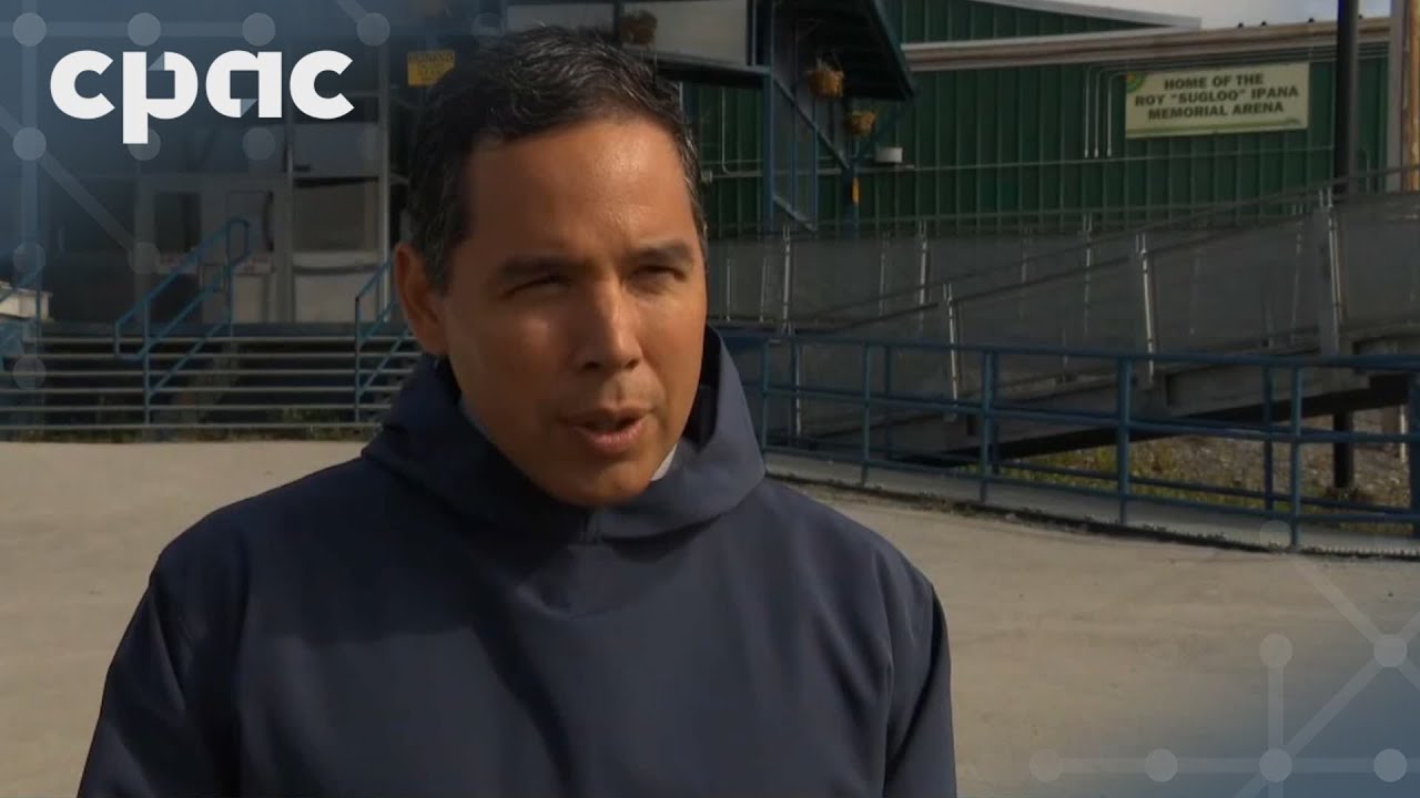Inuit Leader Natan Obed speaks with reporters in Inuvik, N.W.T. – July 24, 2025