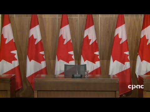 9:00 ET: Green Leader Elizabeth May and Senator Marilou McPhedran hold a news conference