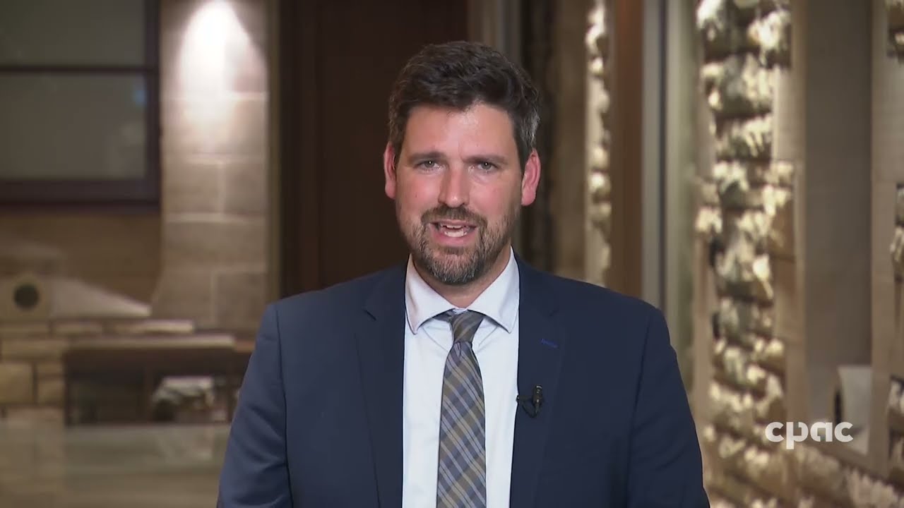 Entrevue avec Sean Fraser sur la liberté d’expression, la réforme de la mise en liberté et la Loi 21