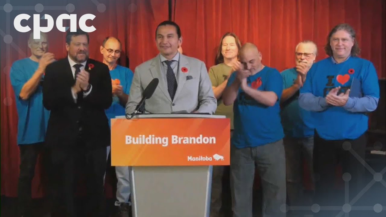 Manitoba Premier Wab Kinew speaks with reporters in Brandon – November 7, 2025