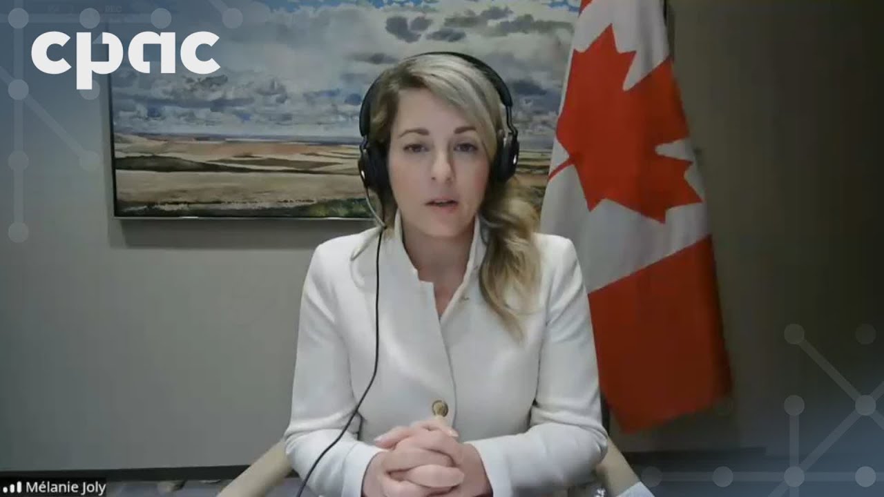 Mélanie Joly speaks with reporters during visit to South Korea and Japan – November 26, 2025
